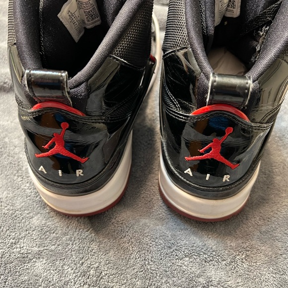 Men’s Jordan shoes - Picture 8 of 9